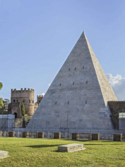 10 Intriguing Facts about Pyramids - Factopolis